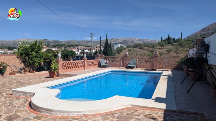 Image No.4-3 Bed Village House for sale