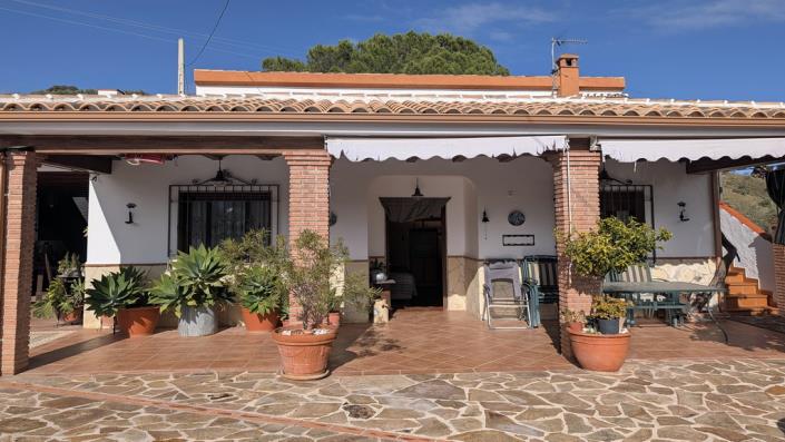 Image No.6-3 Bed Village House for sale