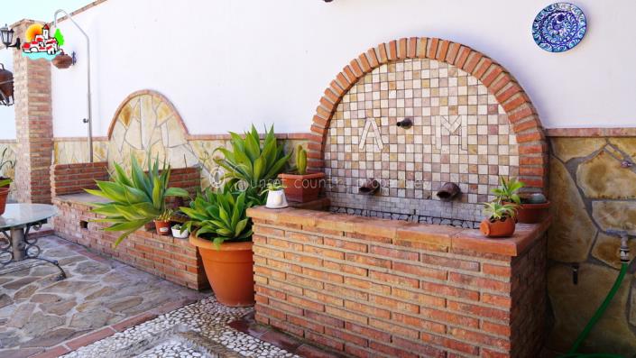 Image No.19-3 Bed Village House for sale