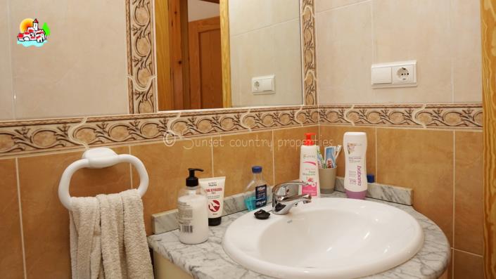 Image No.24-3 Bed Village House for sale
