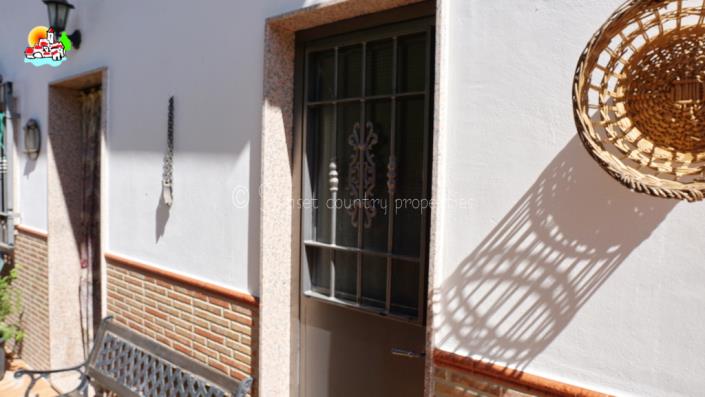 Image No.33-3 Bed Village House for sale