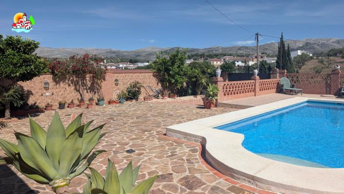 Image No.45-3 Bed Village House for sale