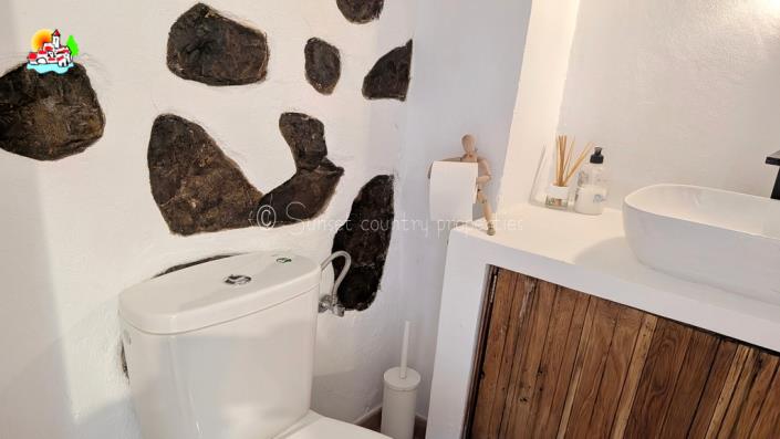 Image No.33-3 Bed Cortijo for sale