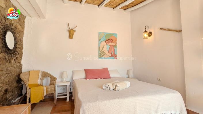 Image No.46-3 Bed Cortijo for sale
