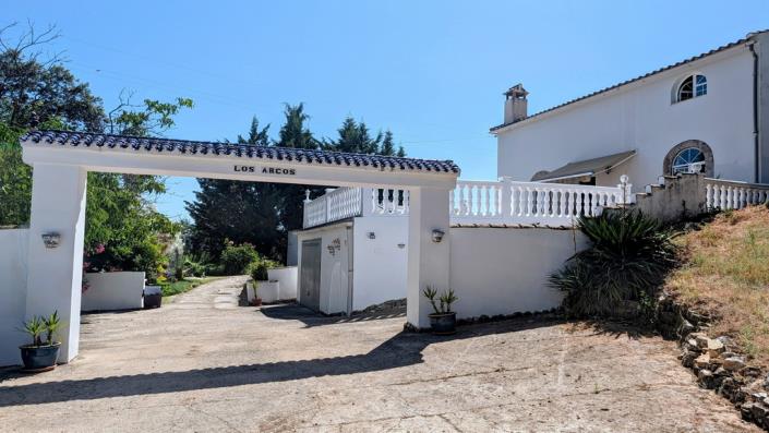 Image No.3-5 Bed Country House for sale