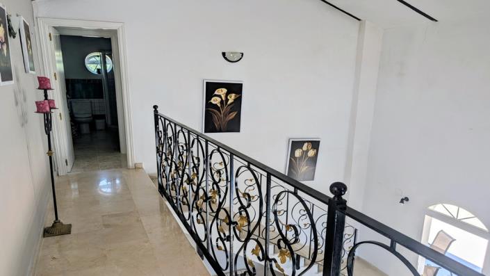Image No.24-5 Bed Country House for sale
