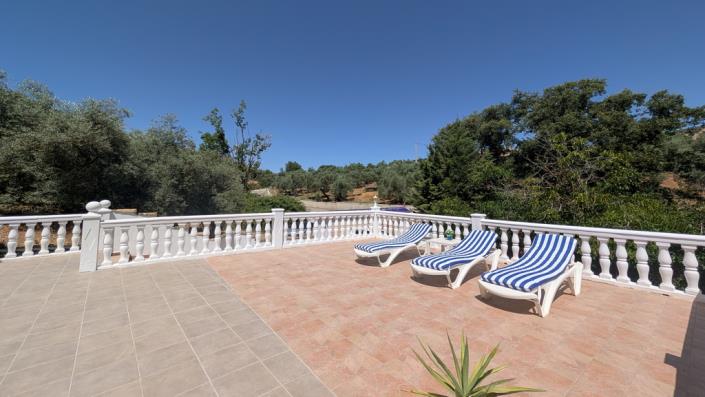 Image No.26-5 Bed Country House for sale