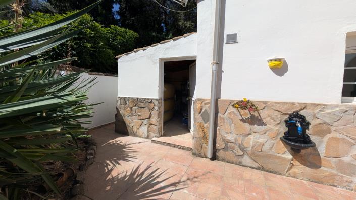 Image No.29-5 Bed Country House for sale