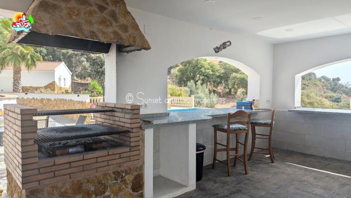 Image No.22-4 Bed Country Property for sale