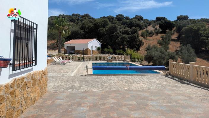 Image No.28-4 Bed Country Property for sale