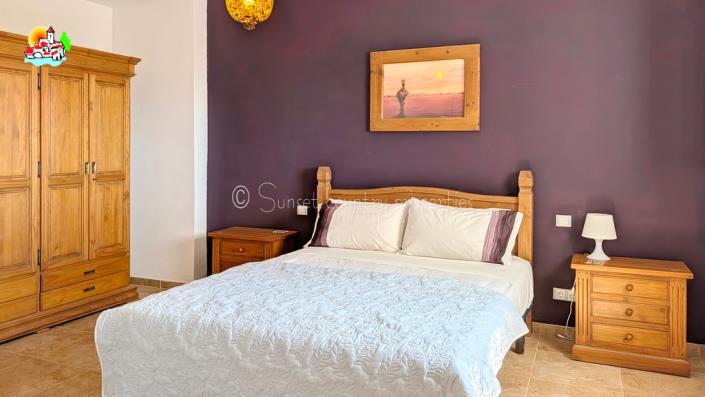 Image No.30-4 Bed Country Property for sale
