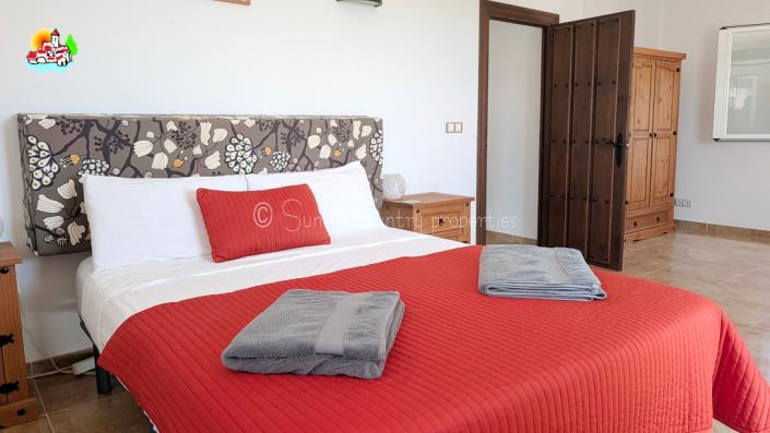 Image No.36-4 Bed Country Property for sale