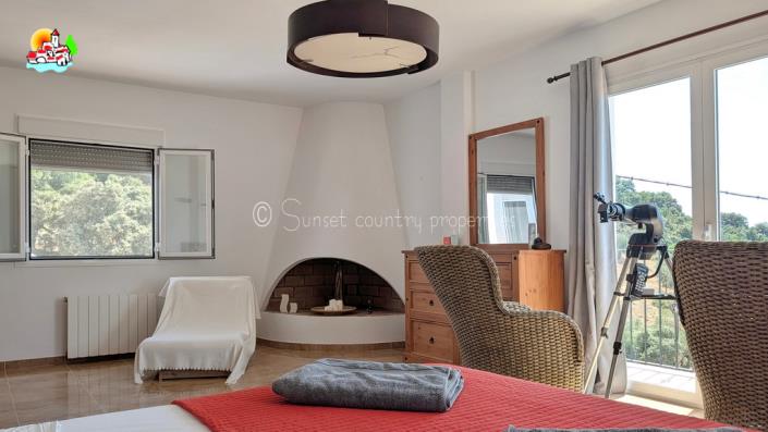 Image No.37-4 Bed Country Property for sale