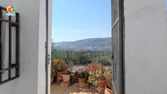 Image No.4-2 Bed Village House for sale