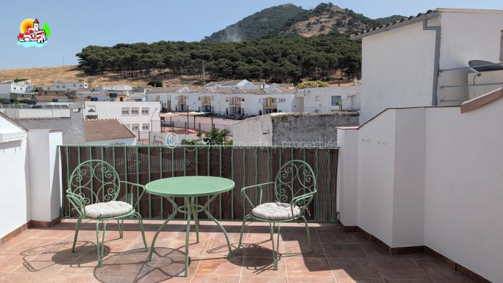 Image No.2-3 Bed Townhouse for sale
