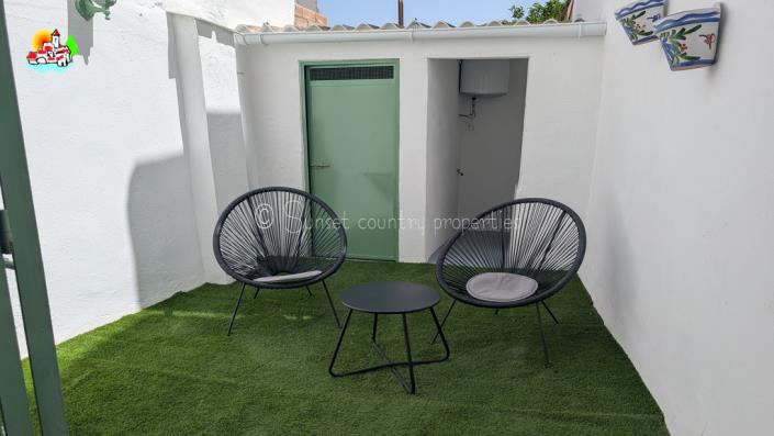 Image No.8-3 Bed Townhouse for sale