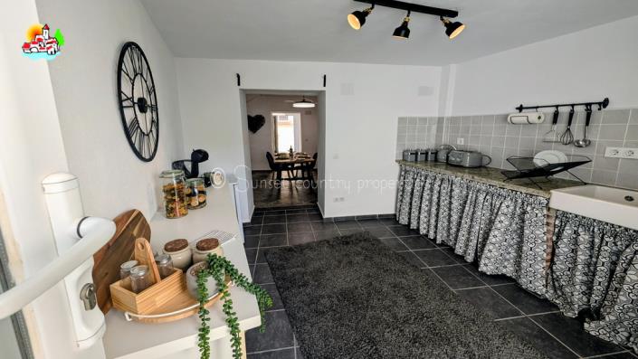 Image No.10-3 Bed Townhouse for sale