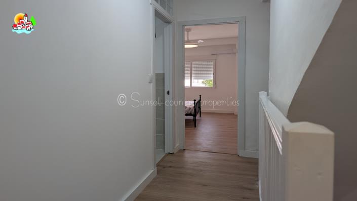 Image No.13-3 Bed Townhouse for sale