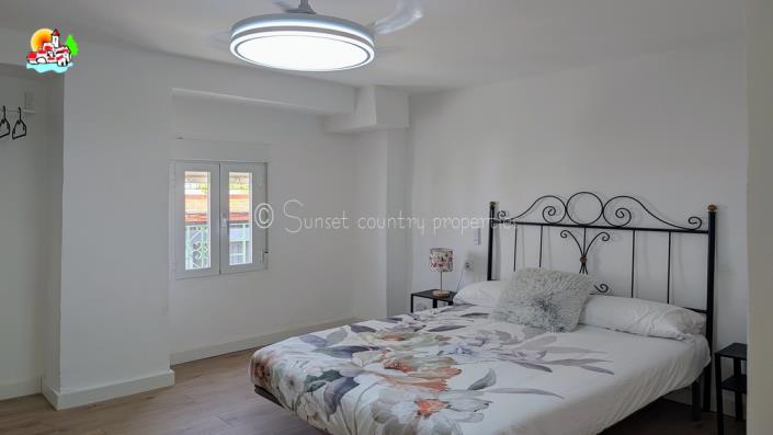 Image No.16-3 Bed Townhouse for sale