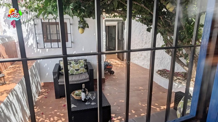 Image No.32-1 Bed Townhouse for sale