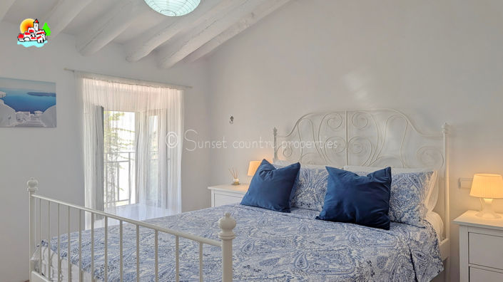 Image No.38-1 Bed Townhouse for sale