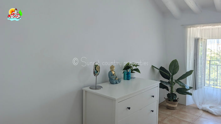 Image No.39-1 Bed Townhouse for sale
