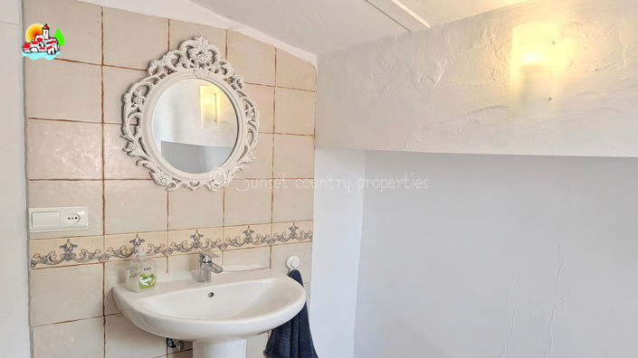 Image No.43-1 Bed Townhouse for sale