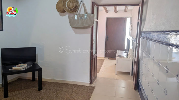Image No.9-1 Bed Townhouse for sale