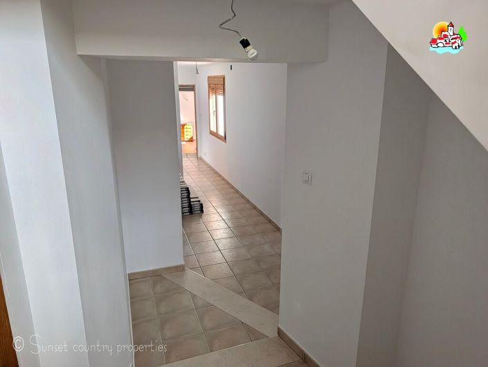 Image No.21-Propriété de 6 chambres à vendre