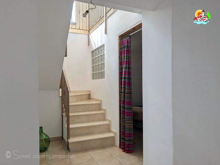 Image No.23-Propriété de 6 chambres à vendre