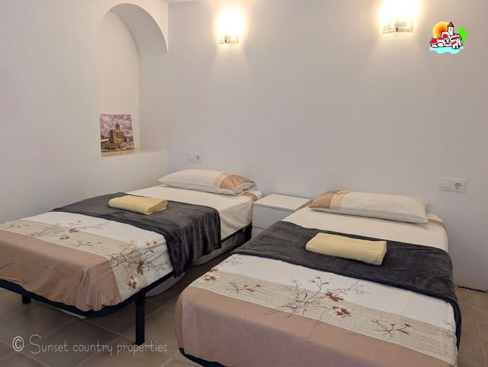 Image No.26-Propriété de 6 chambres à vendre