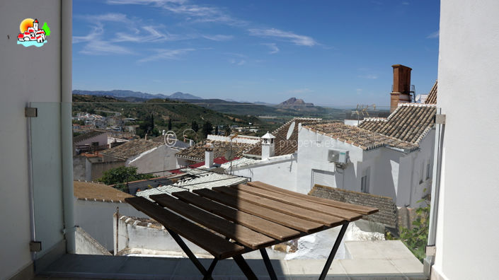 Image No.18-4 Bed Townhouse for sale