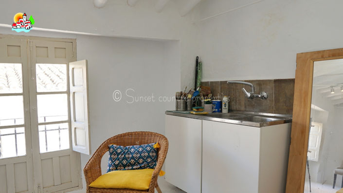 Image No.35-4 Bed Townhouse for sale