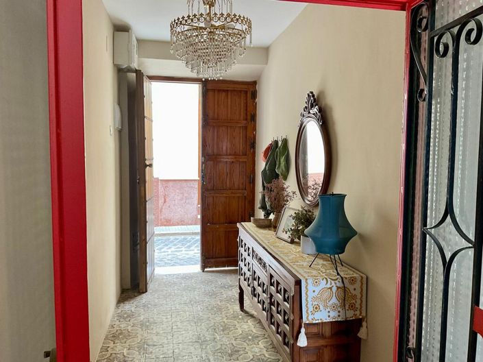 Image No.4-4 Bed Townhouse for sale