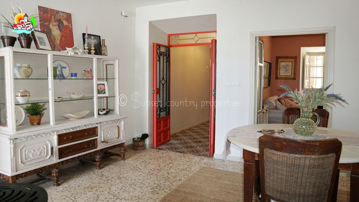 Image No.5-4 Bed Townhouse for sale