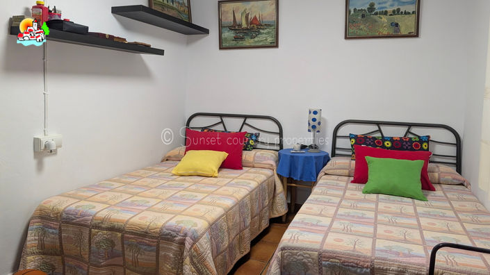 Image No.20-3 Bed Bungalow for sale