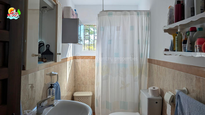 Image No.21-3 Bed Bungalow for sale