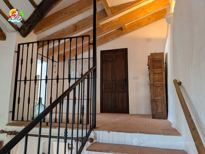 Image No.22-7 Bed Property for sale