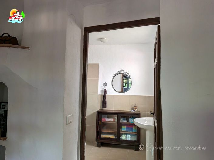 Image No.39-7 Bed Property for sale