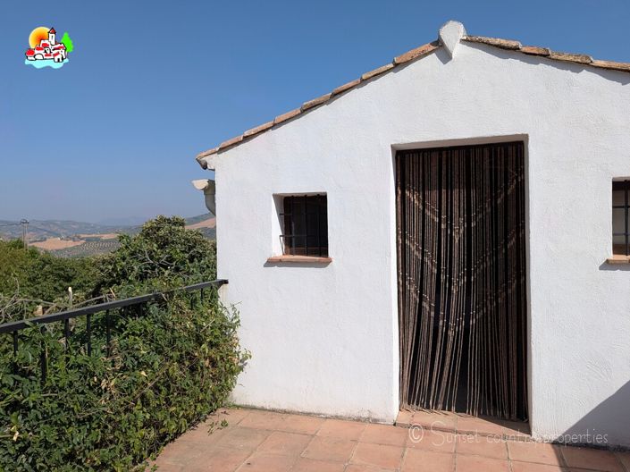 Image No.45-7 Bed Property for sale
