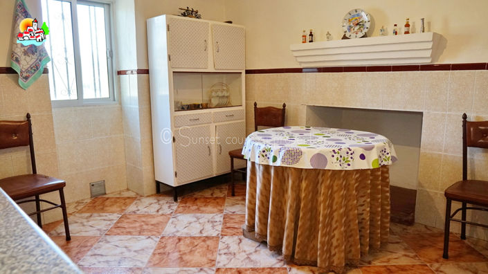 Image No.21-4 Bed Property for sale