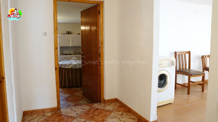 Image No.24-4 Bed Property for sale