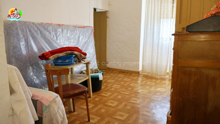 Image No.34-4 Bed Property for sale
