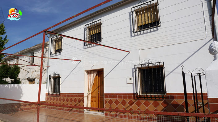 Image No.7-4 Bed Property for sale