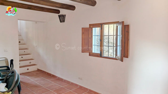 Image No.24-3 Bed Property for sale