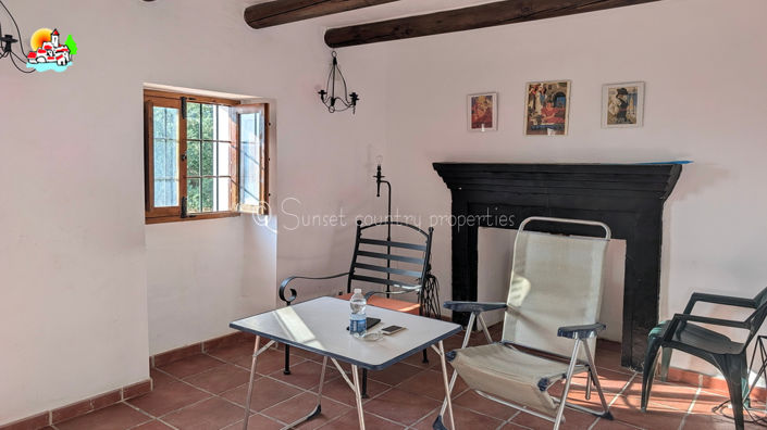 Image No.3-3 Bed Property for sale