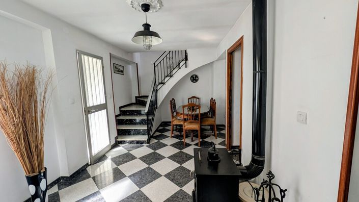 Image No.14-3 Bed Townhouse for sale