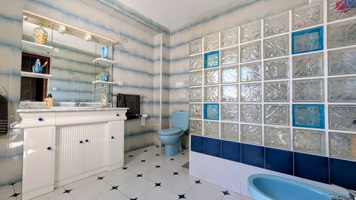 Image No.16-3 Bed Townhouse for sale