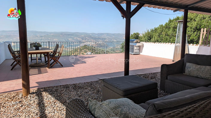 Image No.9-5 Bed Property for sale