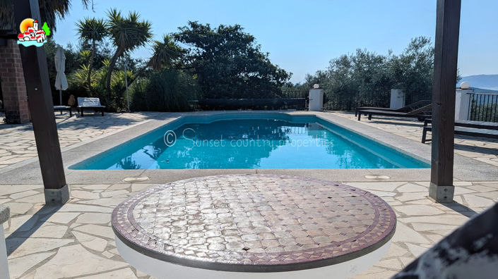 Image No.18-4 Bed Property for sale
